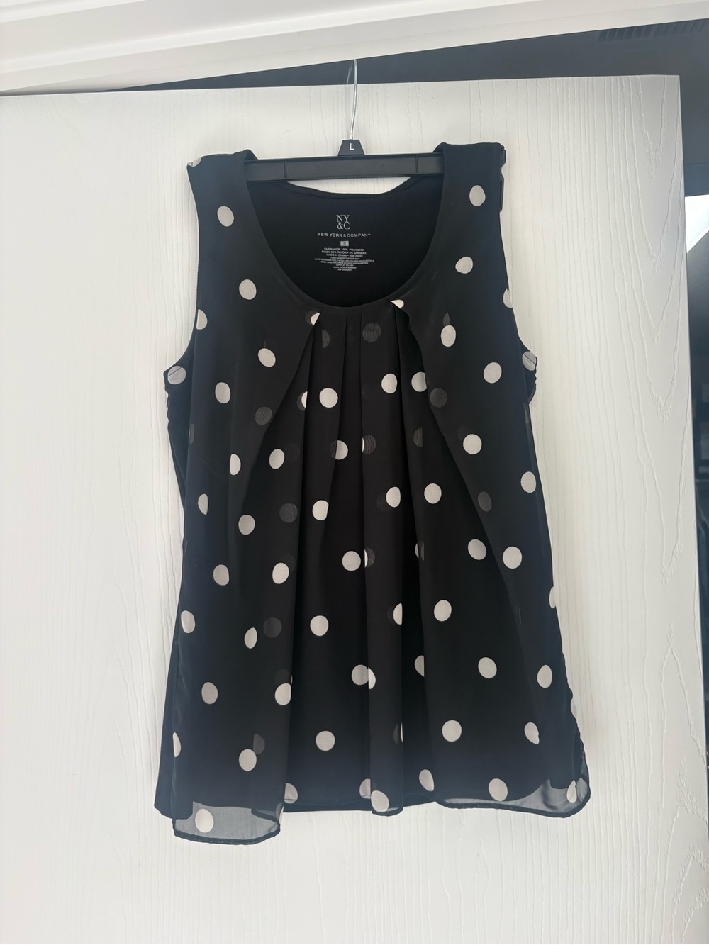 New York & Company Black and White Polka Dot Sleeveless Pleated Top